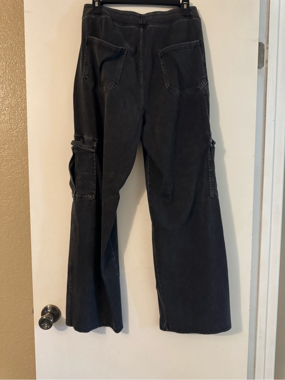 HALARA Flex Cargo Straight Leg Pant - Picture 6 of 11